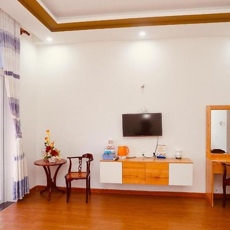 Hotel Duc Thanh Chi Khu Co Ong Екстериор снимка