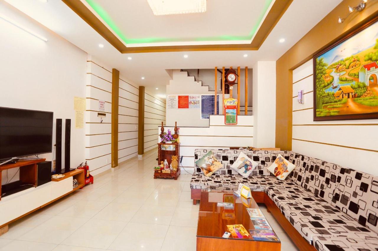 Hotel Duc Thanh Chi Khu Co Ong Екстериор снимка