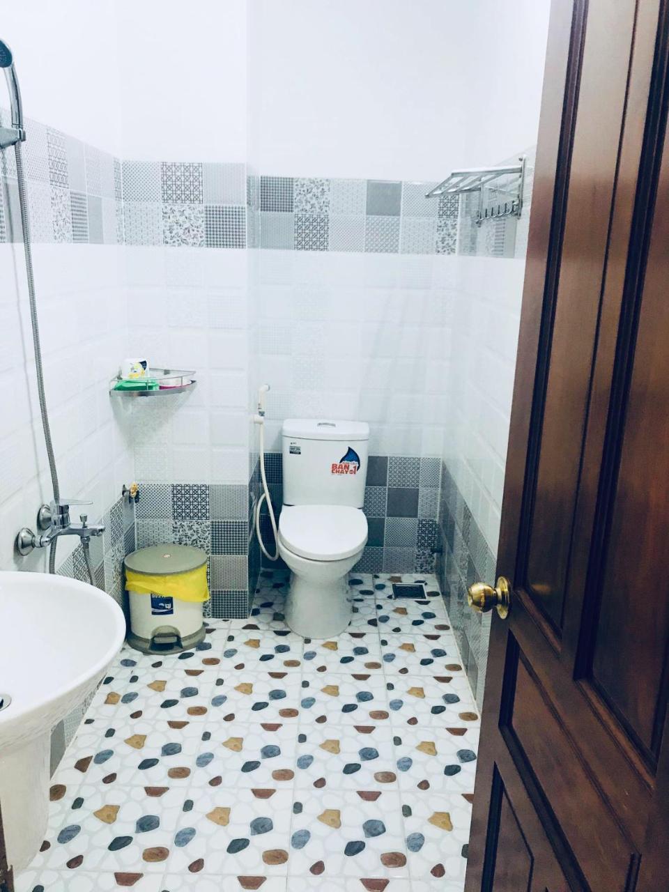 Hotel Duc Thanh Chi Khu Co Ong Екстериор снимка